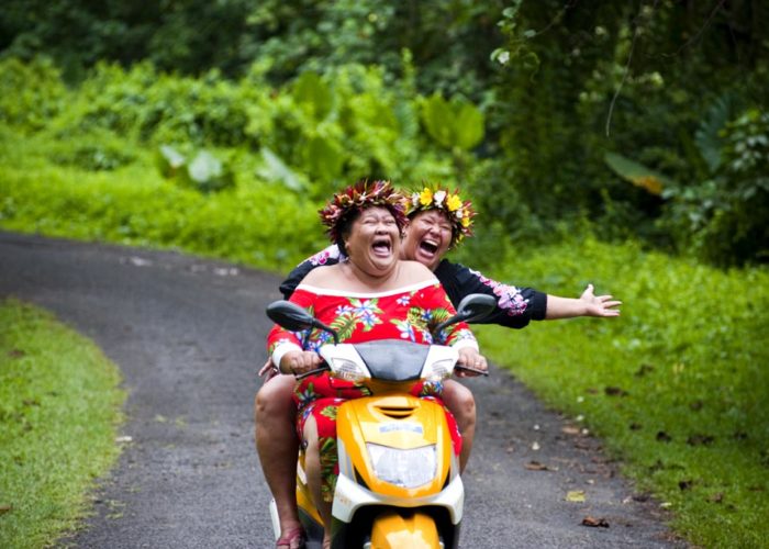 Cook Island Happy Ladies © David Kirkland