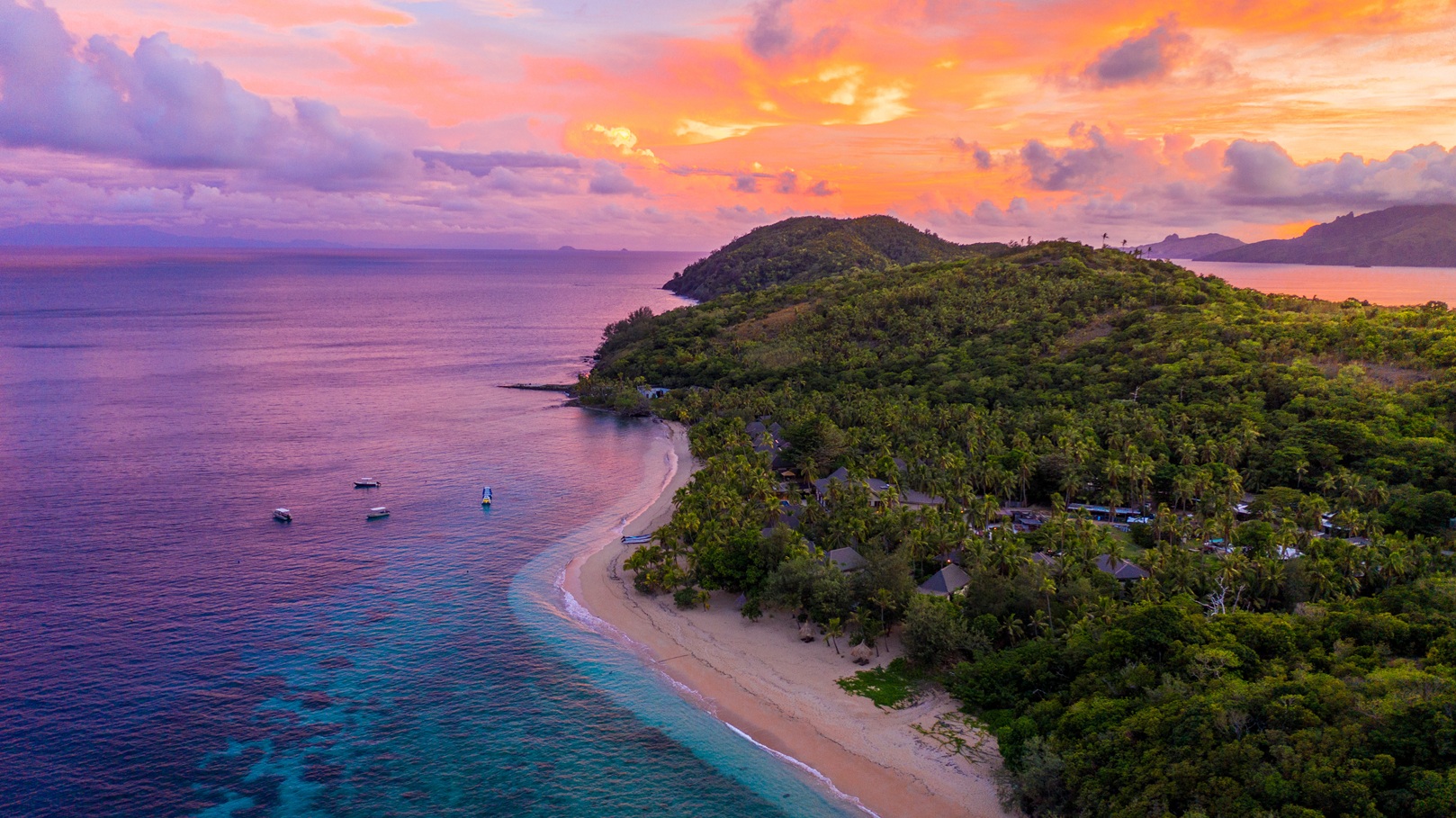 Sunset, Paradise Cove Resort, Yasawa Islands, Fiji © Brook Sabin